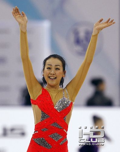 今季ＧＰ初戦の浅田真央（中京大）が６２．８９点でトップと小差の２位につけた6.jpg.jpg
