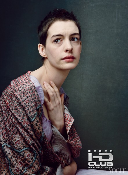 anne-hathaway-les-miserables-photo-441x600.jpg