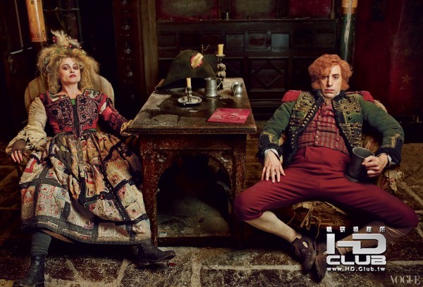 helena-bonham-carter-sacha-baron-cohen-les-miserables-photo-600x407.jpg