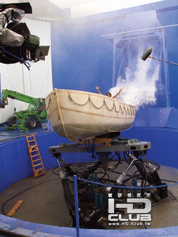Hollywood_Reporter_Making_of_Life_of_Pi_7_p.jpg