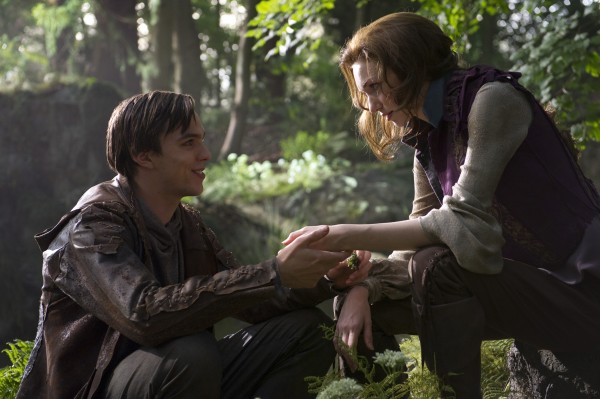 nicholas-hoult-eleanor-tomlinson-jack-the-giant-slayer-600x399.jpg