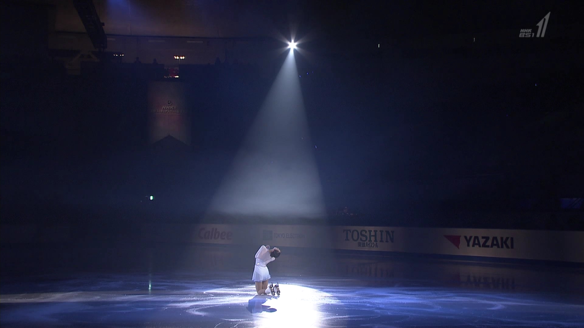 [HDTV][NHK-BS1版本][2011ISUグランプリシリーズ NHK杯 in 北海道] 浅田真央  EX部份+.jpg