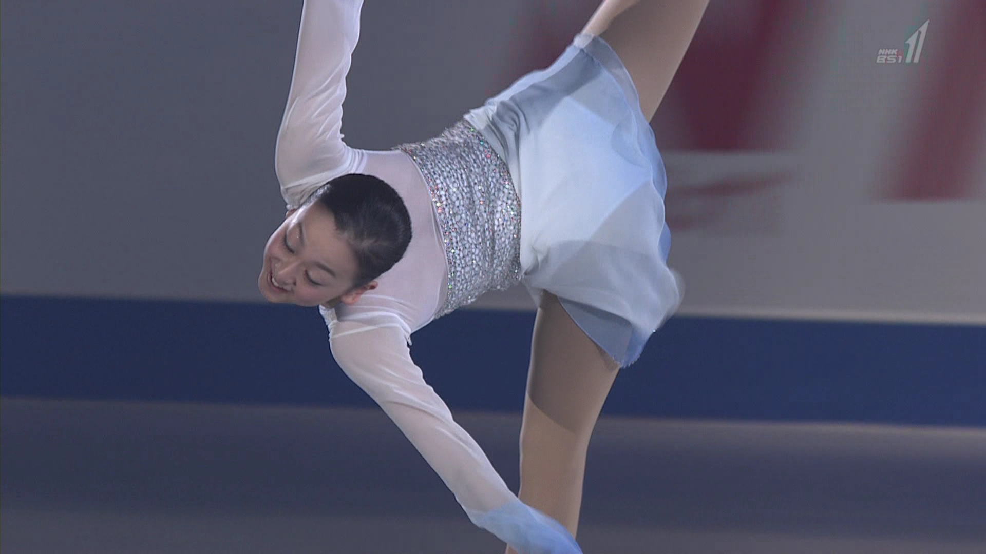 [HDTV][NHK-BS1版本][2011ISUグランプリシリーズ NHK杯 in 北海道] 浅田真央  EX部份+.jpg