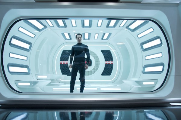 star-trek-into-darkness-benedict-cumberbatch1-600x399.jpg