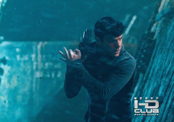star-trek-into-darkness-zachary-quinto-600x423.jpg