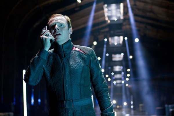 star-trek-into-darkness-simon-pegg-600x399.jpg