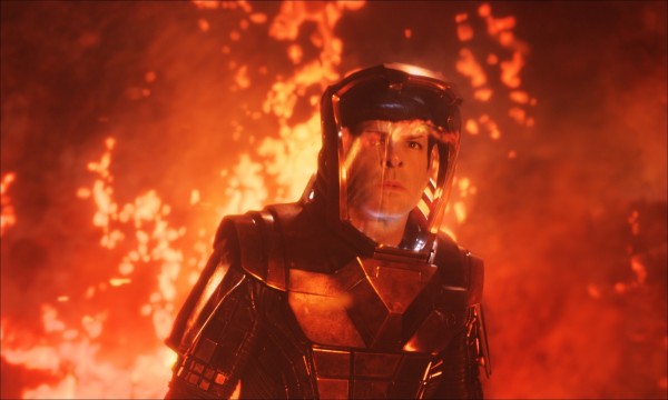 zachary-quinto-star-trek-into-darkness-600x360.jpg