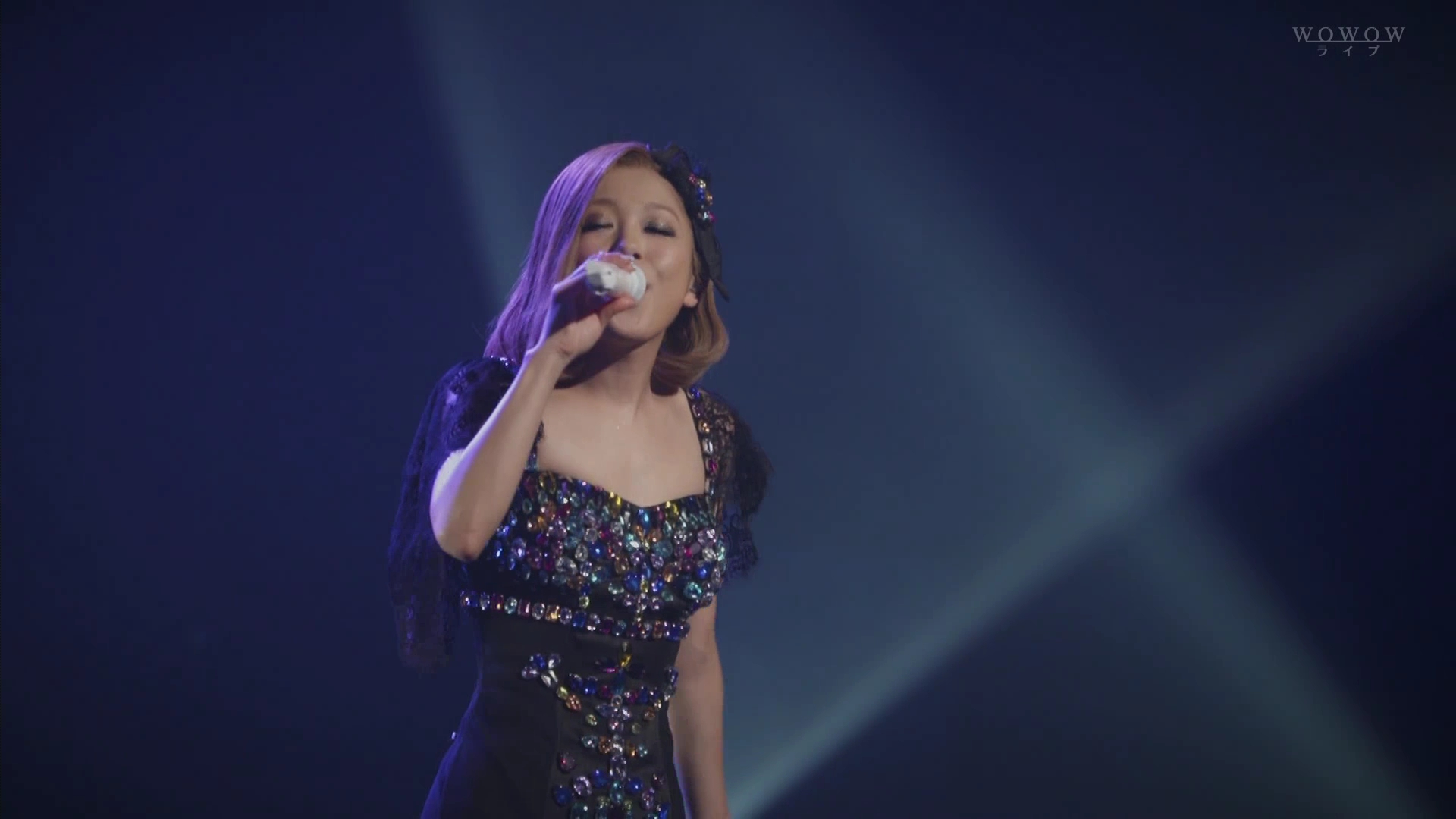 [HDTV][1080P] 西野カナ - Kanayan Tour 2012~Arena~ (WOWOWライブ  2013-01-13).mp4_.jpg