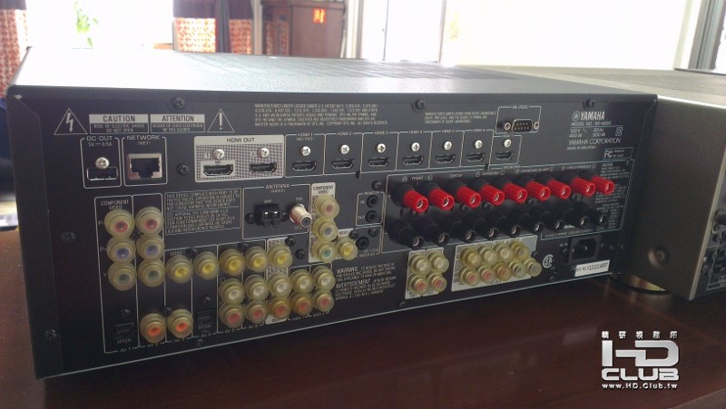 YAMAHA A820 加了RCA保護套的背面