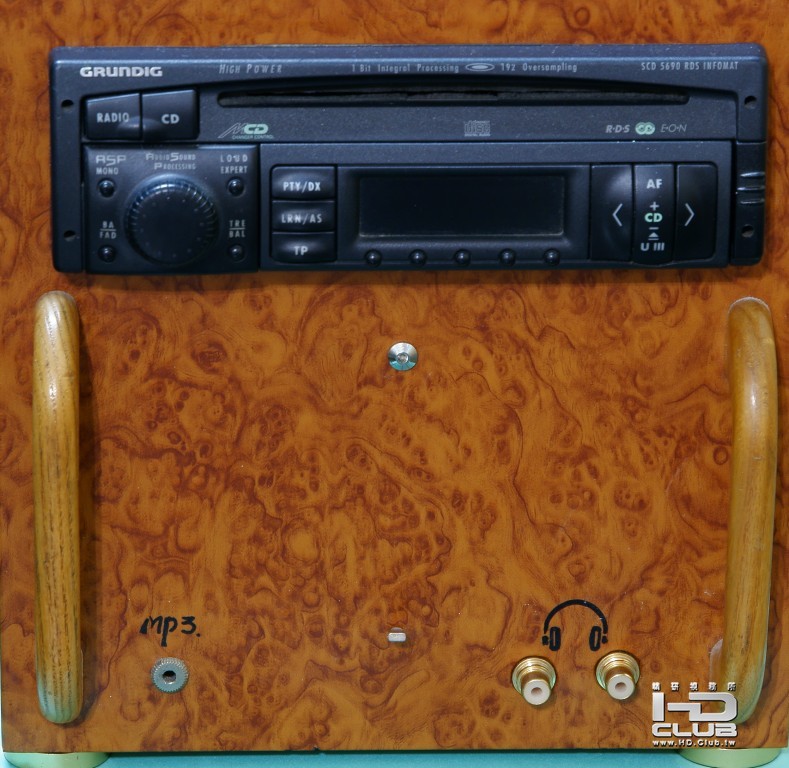 歌蘭帝GRUNDIG 5690 單片主機.jpg