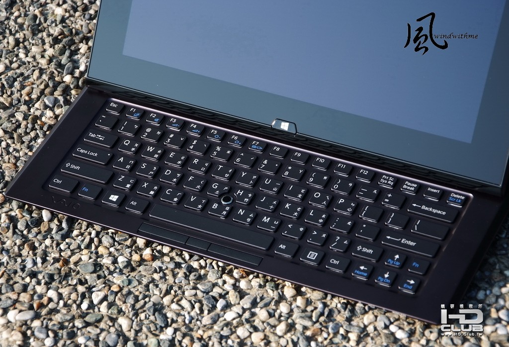 SVAIO1107.jpg