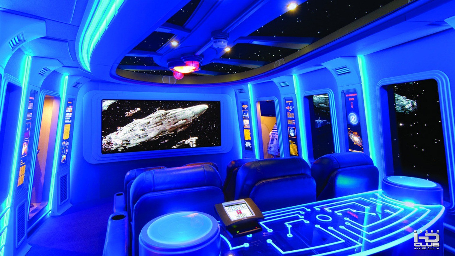7_Star Wars-themed home theater