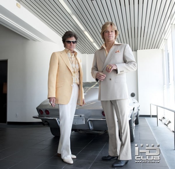 behind-the-candelabra-michael-douglas-matt-damon-600x582.jpg
