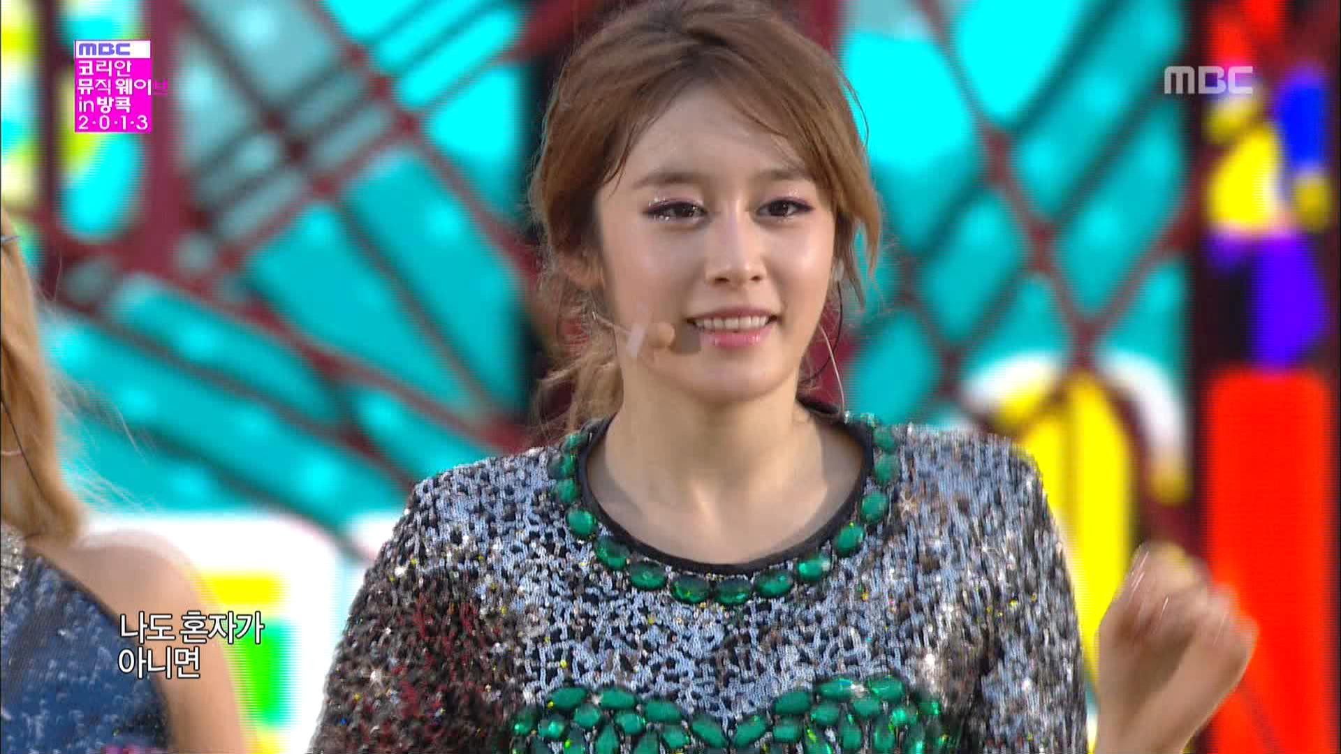 130407 MBC 코리안 뮤직 웨이브 인 방콕 2013 티아라 CUT.ts.jpg
