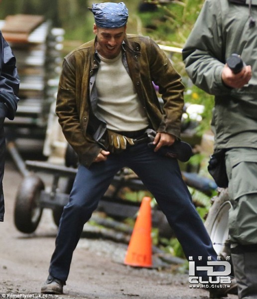 dawn-of-the-planet-of-the-apes-set-photo-kirk-avecedo-516x600.jpg