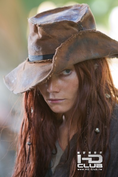 black-sails-clara-paget-398x600.jpg