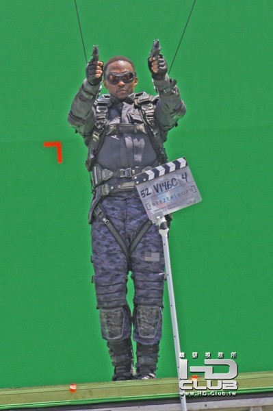 captain-america-2-anthony-mackie-falcon-399x600.jpg