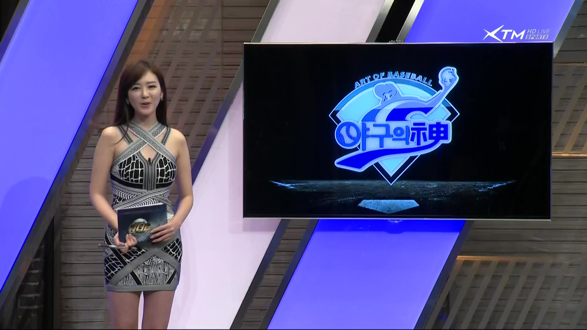 2013-05-14(화)XTM 베이스볼워너비_공서영.ts_20130515_233523.648.jpg