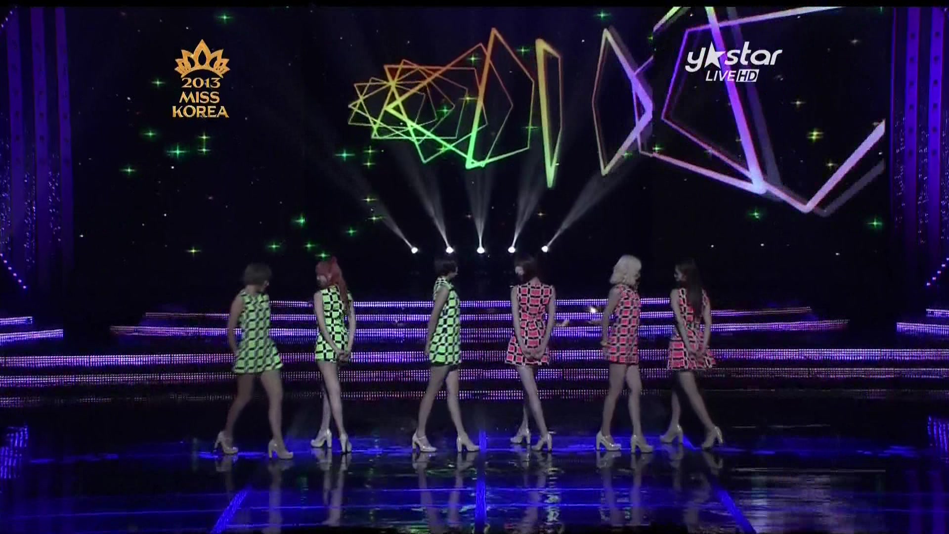 130604 미스코리아 축하공연 헬로비너스 - 차 마실래.ts_20130606_020249.023.jpg.jpg