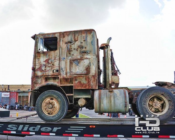 transformers-4-big-rig-600x480.jpg