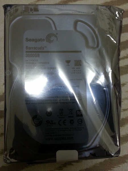 全新未拆  Seagate Barracuda 3TB 3.5吋SATAⅢ硬碟 (ST3000DM001)  保固兩年  今日原價屋 換全新品  保固從今年五月份起算兩年   預售3666元   可再