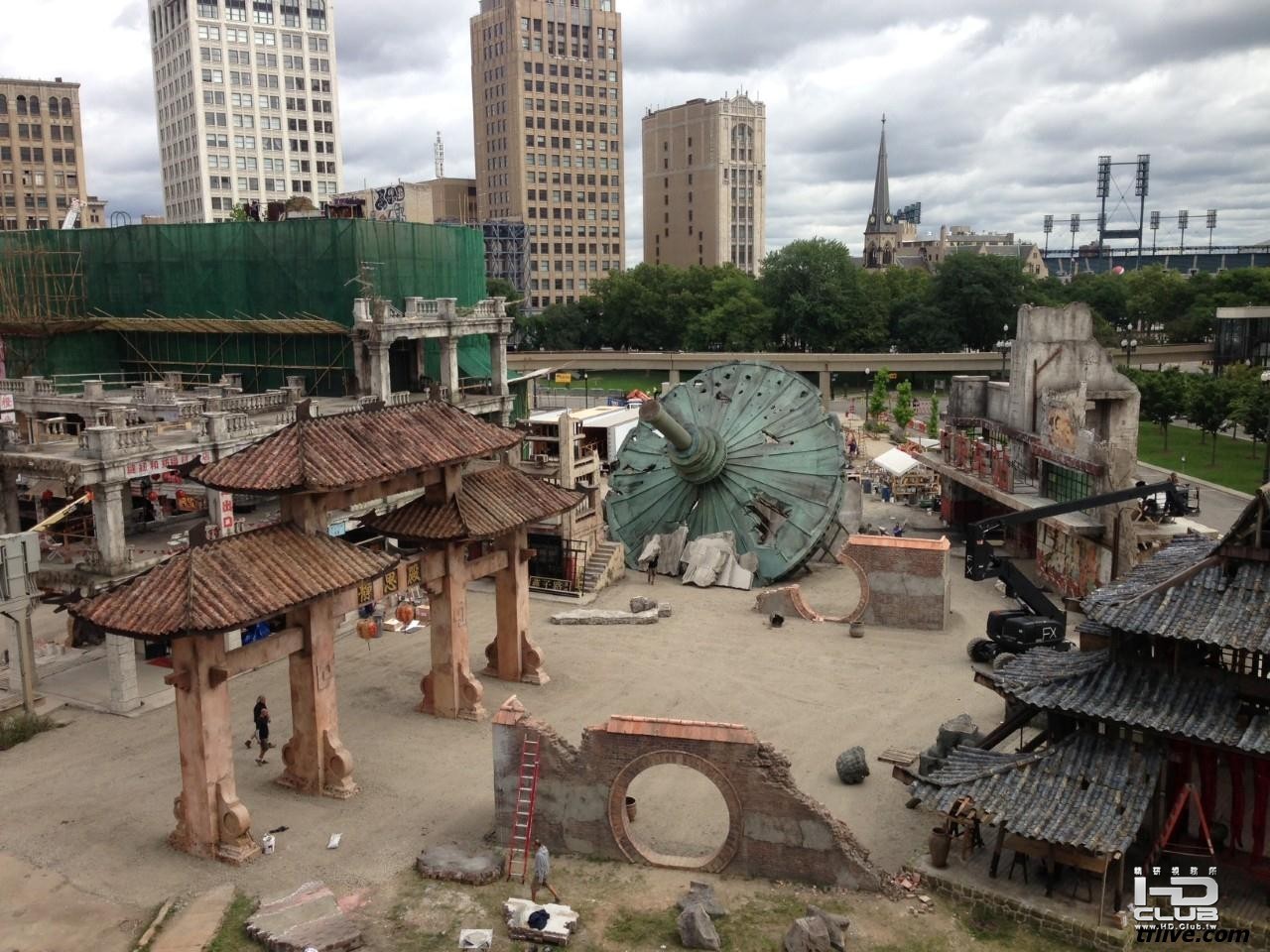 TF4DetroitJerryBChinaSet18.jpg