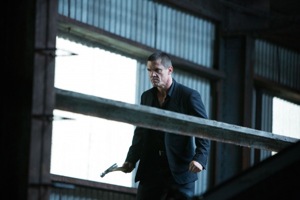 oldboy-josh-brolin-hammer-600x400.jpg