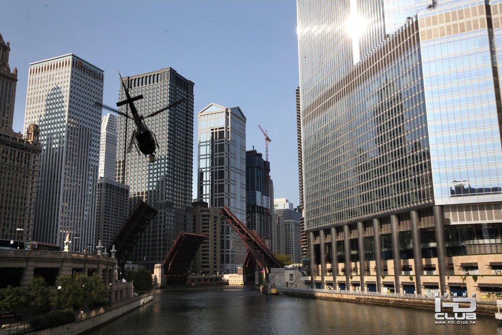 chi-130823-transformers-films-in-chicago-pictu-022.jpg