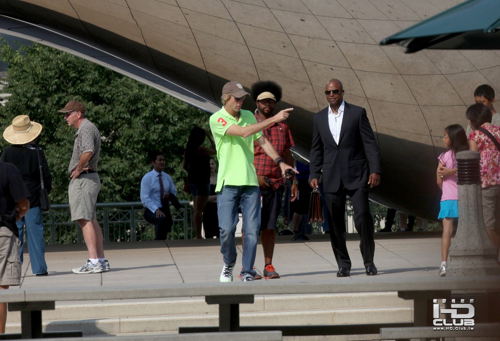chi-130823-transformers-films-in-chicago-pictu-024.jpg