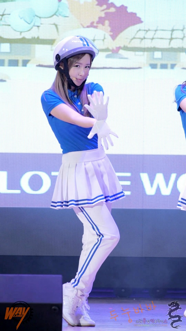 130928 크레용팝 웨이 - 롯데월드 공연 세로직캠 by 두눙바바 60p.mp4.JPG