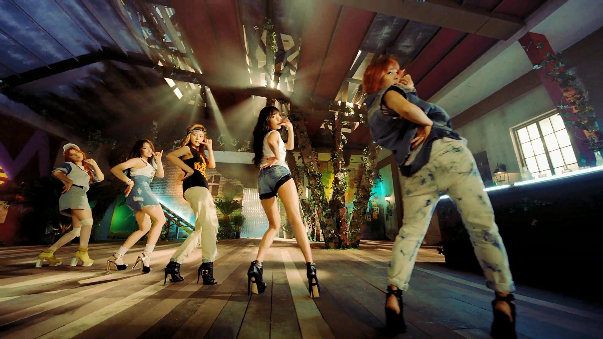 4minute - 喜歡水嗎(Bugs1080P).mp4_20131008_114148.915.jpg