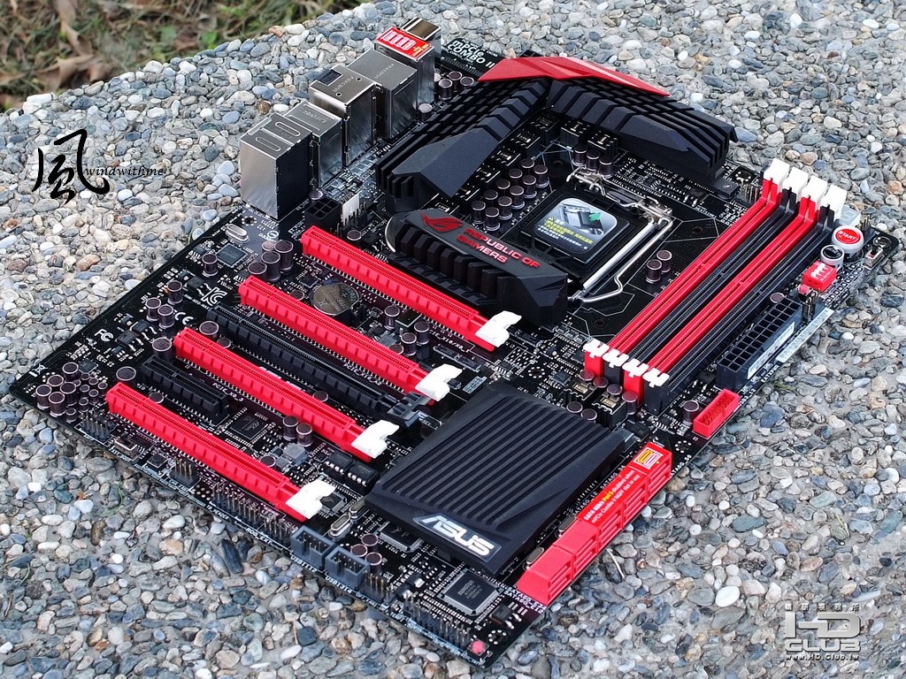 AR6E03.jpg