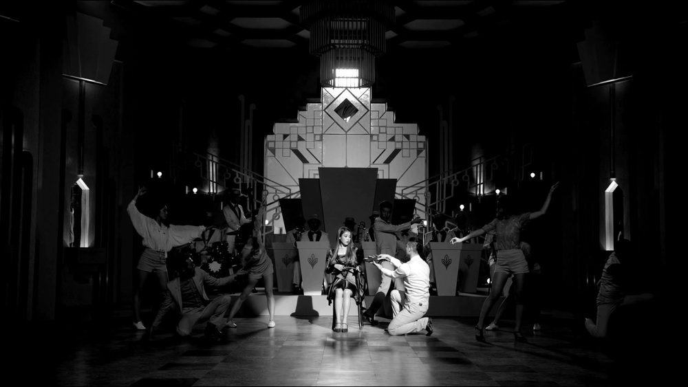 OP[FOX][精緻中字][MV] IU - The Red Shoes 粉紅鞋 [Performance ver][躍動的完整舞蹈.jpg