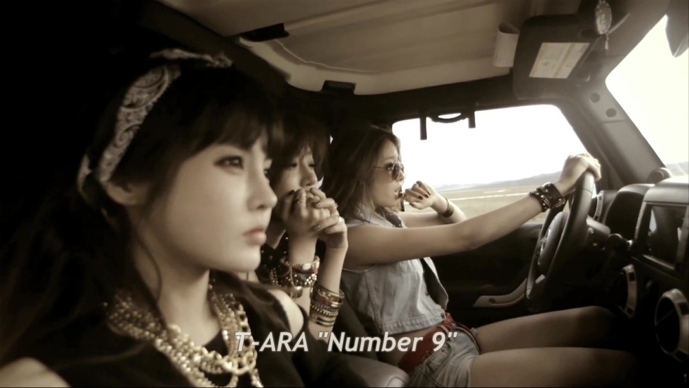OP[FOX][精緻中字][MV] T-ARA - Number 9 Ver.2 [悲傷的演技&迷幻的眼神].mkv_2013103.jpg