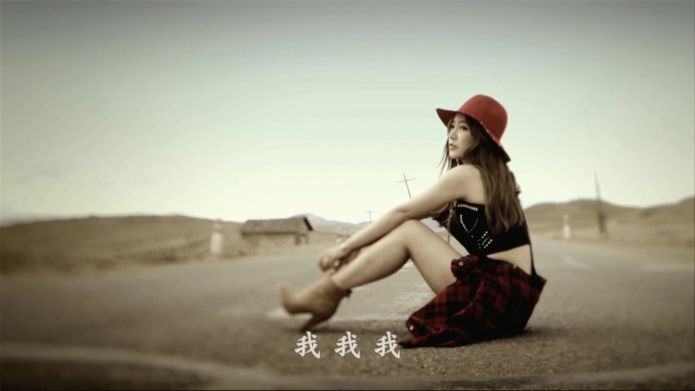 004[FOX][精緻中字][MV] T-ARA - Number 9 Ver.2 [悲傷的演技&迷幻的眼神].mkv_201310.jpg