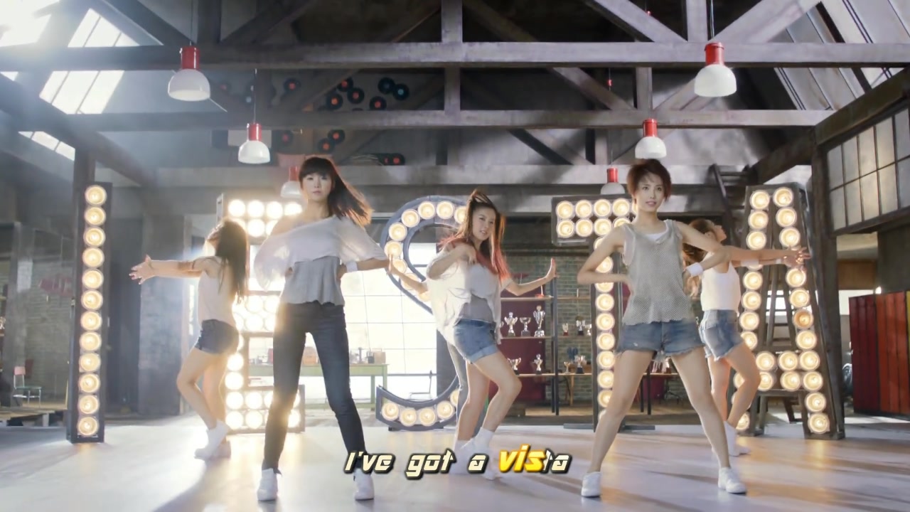 [Full HD][MV] Fiestar-Vista (Performance Ver.).mkv_20131031_221230.432.jpg