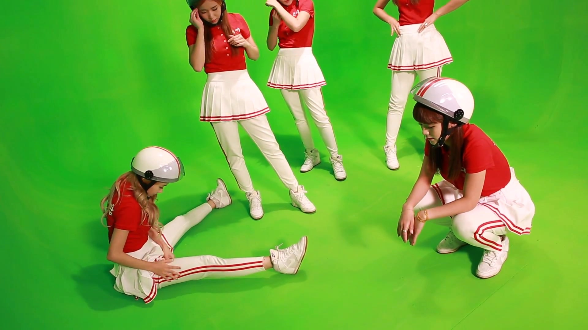 131202 크레용팝(Crayon Pop) 동아스포츠대상 시상식 축하공연 직캠 by 욘바인첼.mp4..jpg