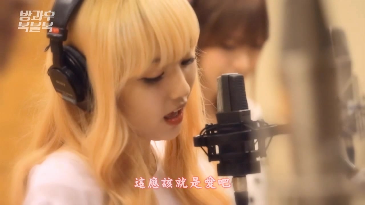 008[精緻中字][MV] Hello Venus - 在哪啊 現在才來 [光暈漸層字幕[中毒輕快旋律][放學.jpg