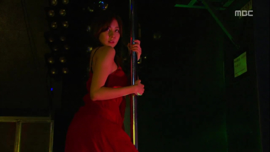 유이 섹시봉춤 Cut 131208.HDTV.H264.720p.avi.jpg