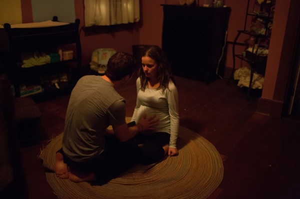 devils-due-zach-gilford-allison-miller-600x399.jpg