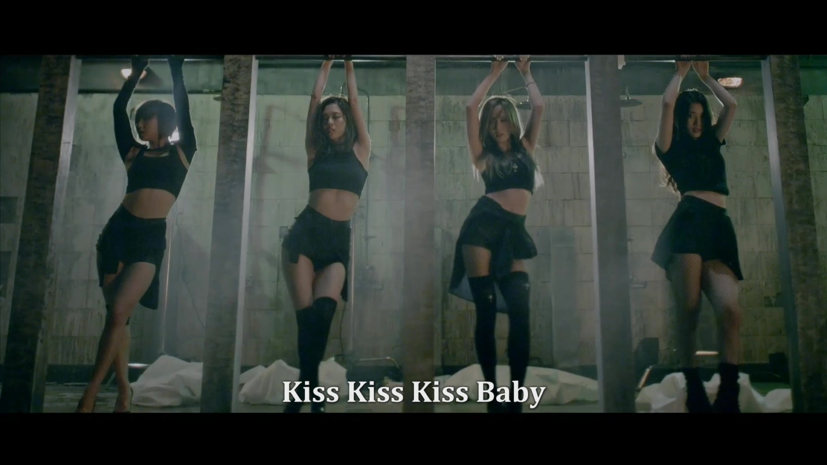 04[FOX][精緻中字][MV] Miss A - Hush [訴說愛情的耳邊悄悄話].mkv_20140112_214510.9.jpg