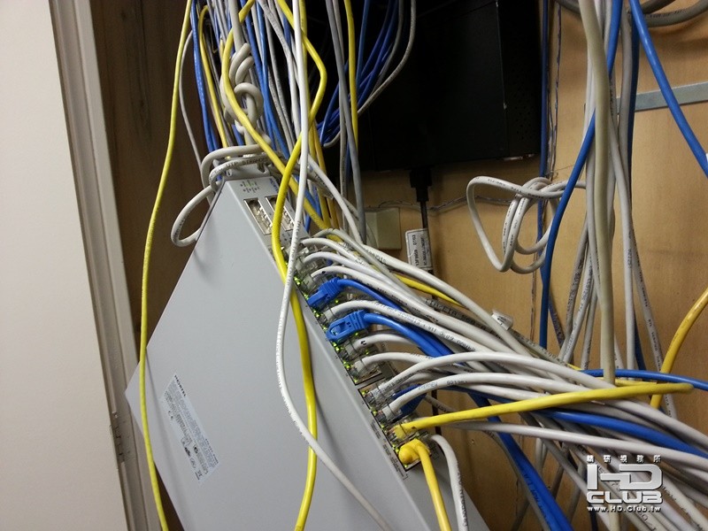 Network-Cable-Management-101.jpg