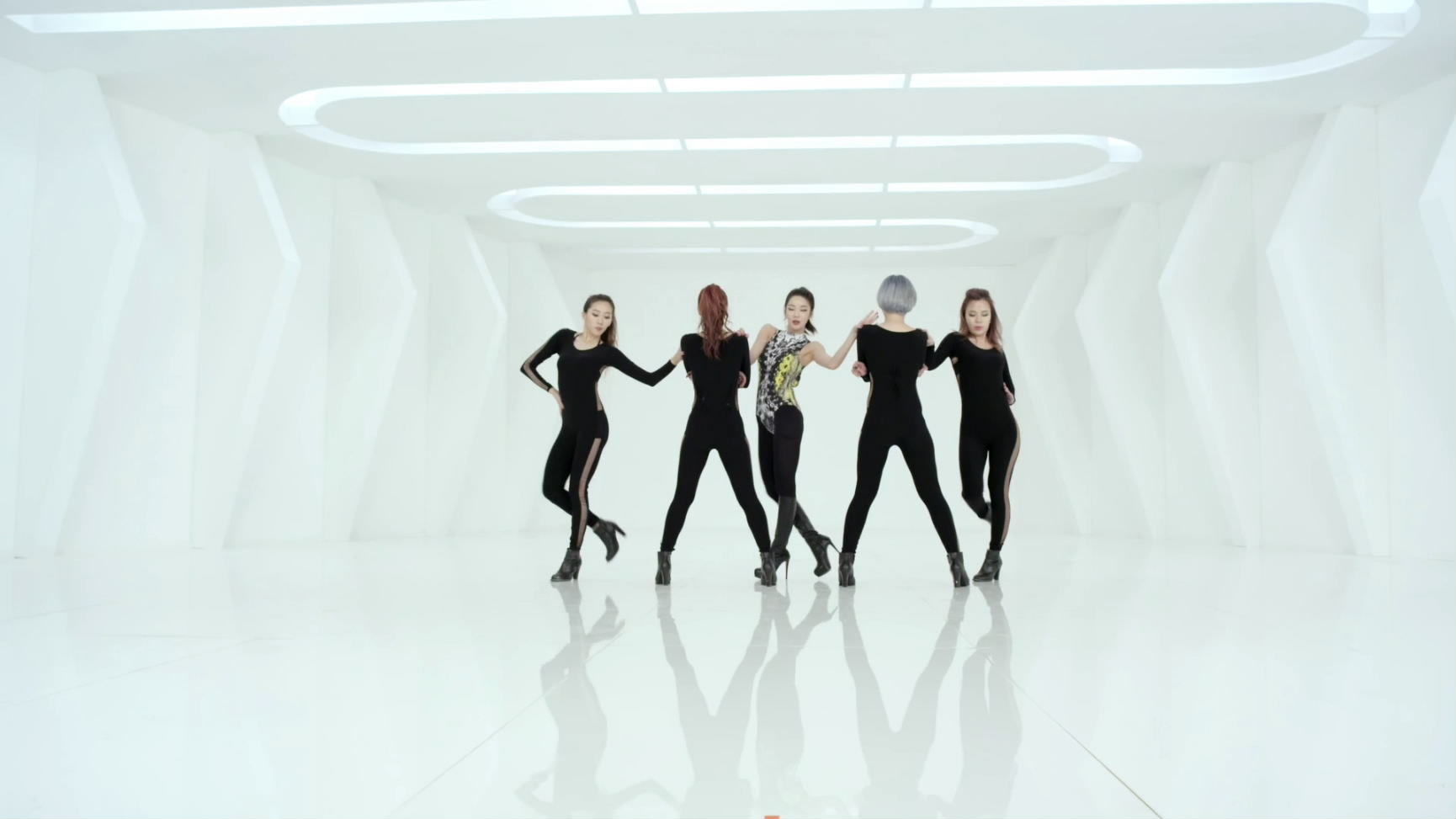 NS(NS Yoon-G)[00_01_11][20140401-202224-0].JPG