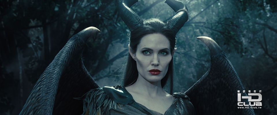 maleficent-angelina-jolie-31.jpg