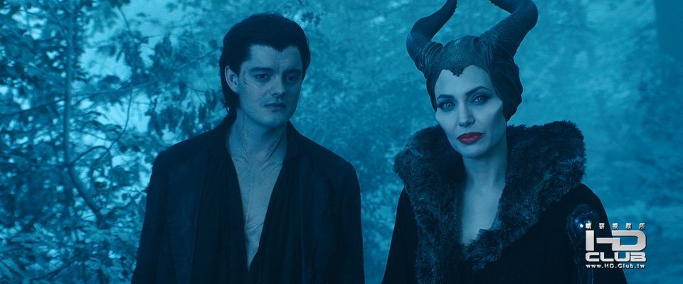 maleficent-angelina-jolie-sam-riley.jpg