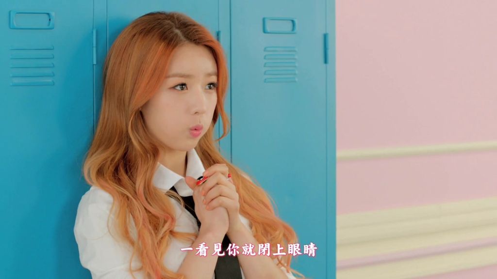 002[精緻中字][MV] A Pink - Mr.Chu [初吻的甜蜜心動感覺].mkv_20140420_202905.201.j.jpg