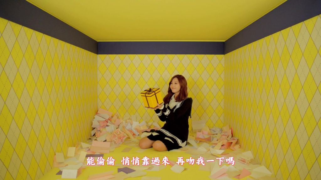 003[精緻中字][MV] A Pink - Mr.Chu [初吻的甜蜜心動感覺].mkv_20140420_203121.655.j.jpg