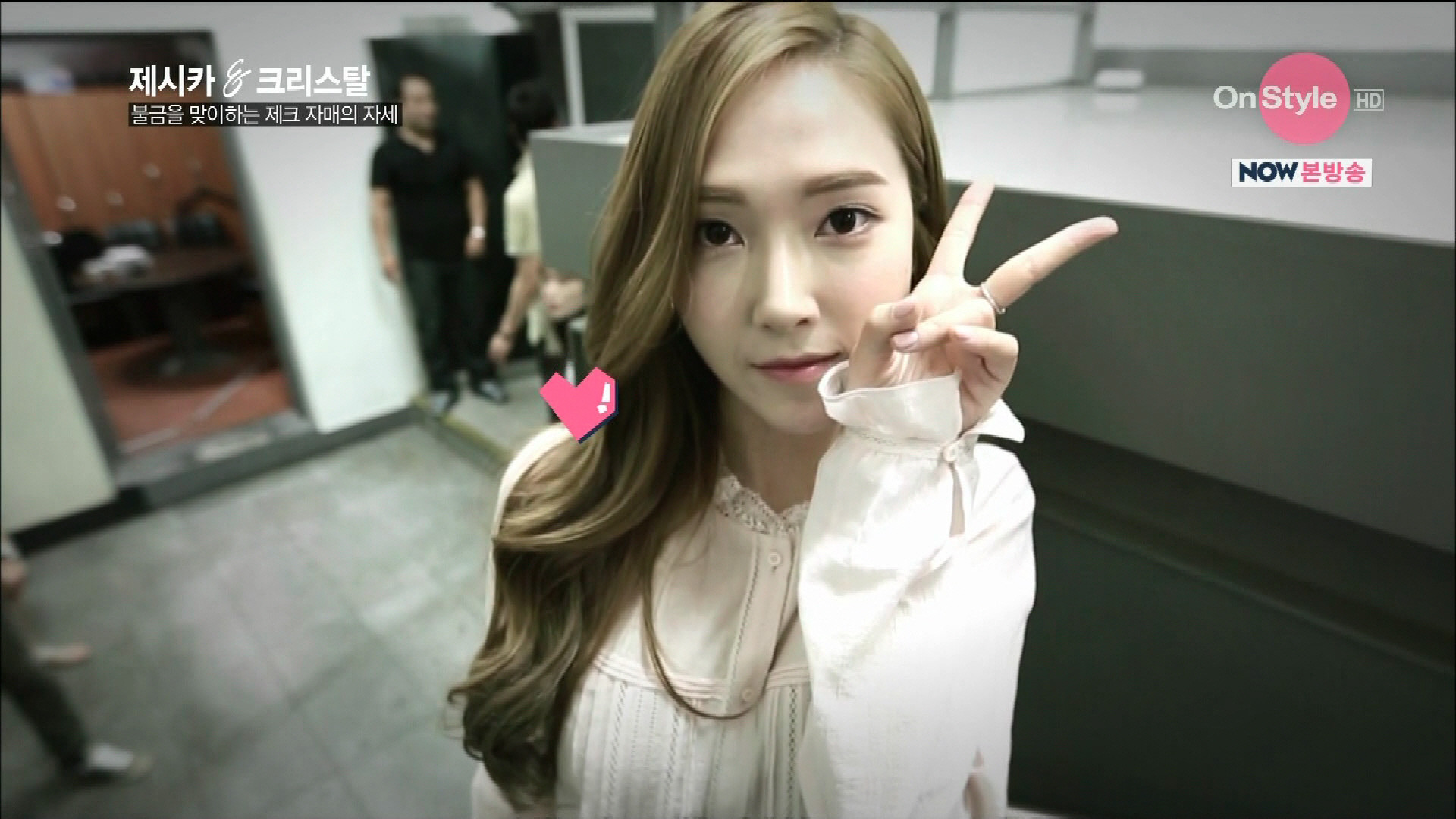 140715.OnStyle.Jessica&Krystal.E07..jpg