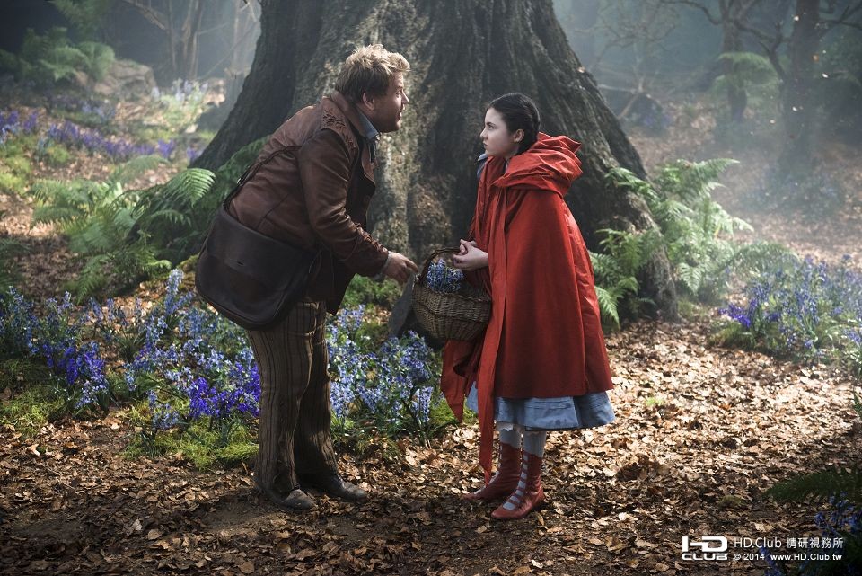 into-the-woods-james-corden-little-red-riding-hood1.jpg