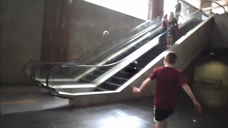 [4K高清演示片] 世界杯广告欣赏McDonald.mp4_000014.381.jpg